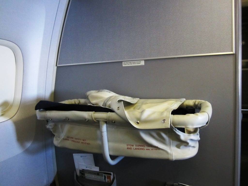 hawaiian airlines baby bassinet